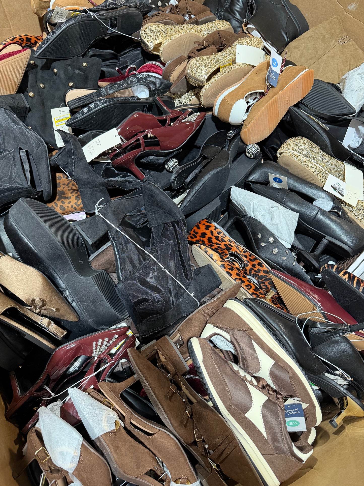 Full Pallet – 200 Mixed Pairs